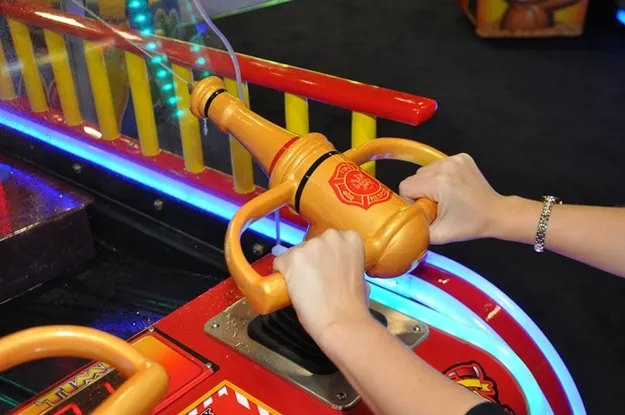 rescue-1-gun-closeup-lg_library_42027